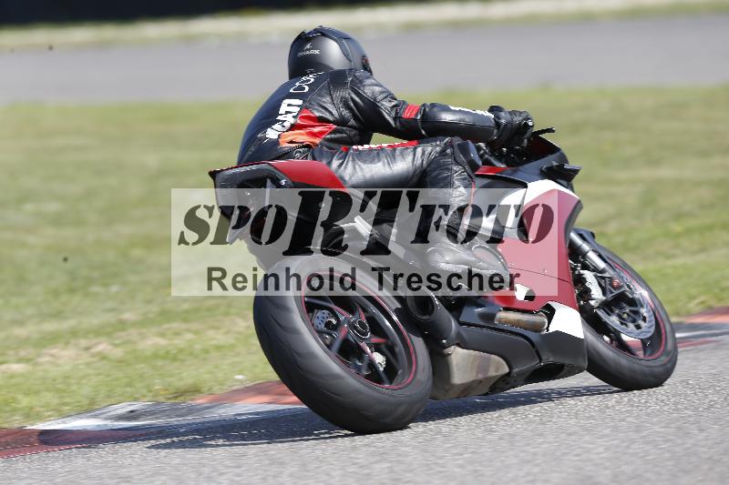 /45 10.08.2025 Plüss Moto Sport ADR/Einsteiger/330